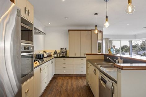 Photo of property in 1 Orlando Close, Frankleigh Park, New Plymouth, 4310