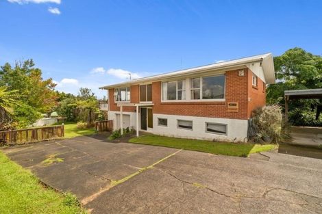 Photo of property in 33 School Road, Te Atatu South, Auckland, 0610