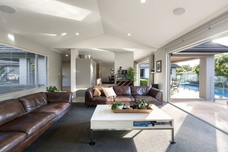 Photo of property in 9 The Esplanade, Huntington, Hamilton, 3210