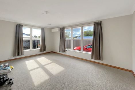 Photo of property in 2 Salford Place, Awapuni, Palmerston North, 4412