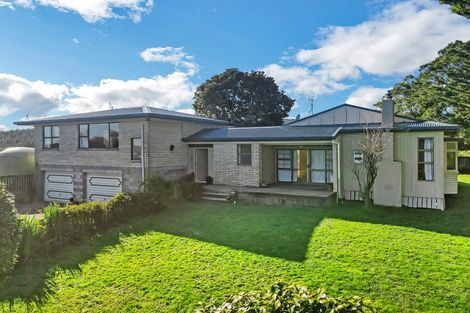 Photo of property in 3001a State Highway 2, Waitakaruru, Ngatea, 2471