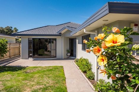 Photo of property in 82 Manly Street, Paraparaumu Beach, Paraparaumu, 5032