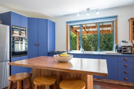 Photo of property in 27 Martin Street, Monaco, Nelson, 7011