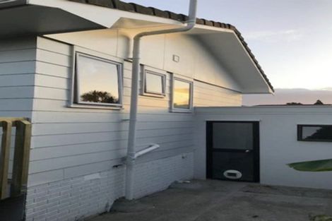 Photo of property in 4b John Walker Drive, Manurewa, Auckland, 2102