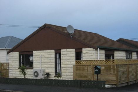 Photo of property in 5a&b Cashel Street, South Dunedin, Dunedin, 9012