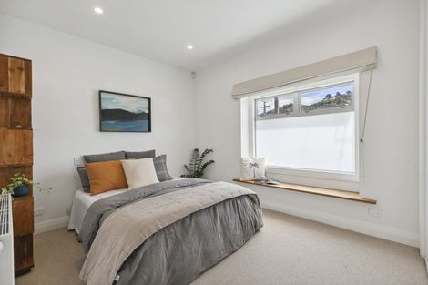 Photo of property in 201 Onepu Road, Lyall Bay, Wellington, 6022