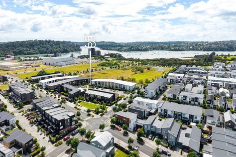 Photo of property in 82 Glidepath Road, Hobsonville, Auckland, 0616