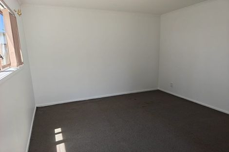 Photo of property in 29 Kelman Road, Kelston, Auckland, 0602