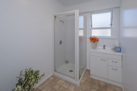 Photo of property in 66a Parata Street, Waikanae, 5036