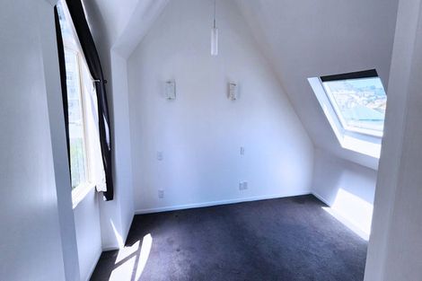 Photo of property in 33u2 Hawker Street, Mount Victoria, Wellington, 6011
