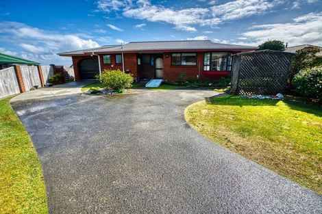 Photo of property in 18 Parfitt Place, Greymouth, 7805