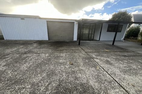 Photo of property in 92 Harrington Road, Henderson, Auckland, 0610