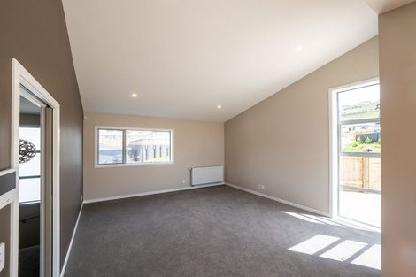 Photo of property in 165 Amesbury Drive, Churton Park, Wellington, 6037