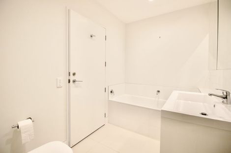 Photo of property in 19 Isitt Road, Hobsonville, Auckland, 0616