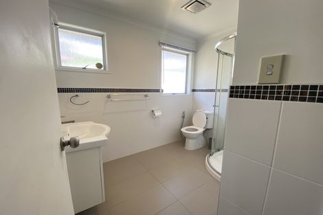 Photo of property in 34 Claverdon Drive, Massey, Auckland, 0614
