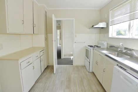 Photo of property in 37 Cheval Drive, Totara Vale, Auckland, 0629