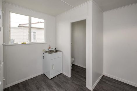 Photo of property in 12 Stuckey Street, Levin, 5510