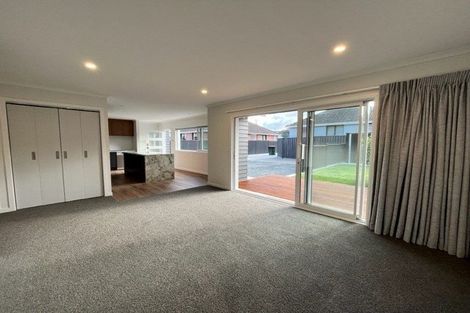 Photo of property in 108a Strand Crescent, Naenae, Lower Hutt, 5011