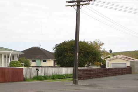 Photo of property in 51a Omata Road, Marfell, New Plymouth, 4310