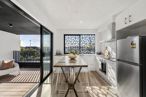 Photo of property in 206/2u Onepu Road, Kilbirnie, Wellington, 6022