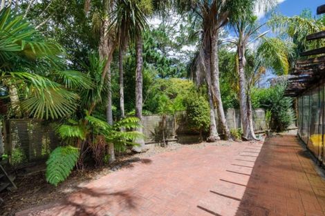 Photo of property in 45 Waimoko Glen, Swanson, Auckland, 0612