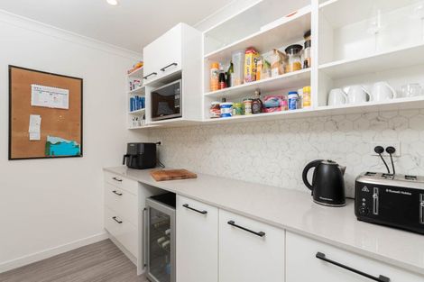 Photo of property in 119 Melksham Drive, Churton Park, Wellington, 6037