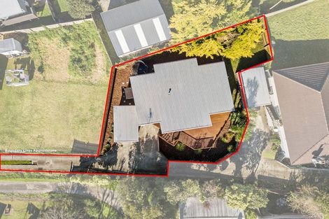 Photo of property in 72 Kervil Avenue, Te Atatu Peninsula, Auckland, 0610