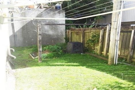 Photo of property in 2 Findlay Street, Moturoa, New Plymouth, 4310