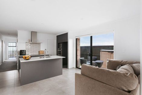 Photo of property in 20 Atutahi Lane, Papamoa, 3118