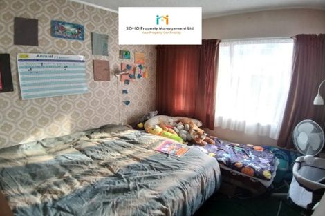 Photo of property in 2/48 Stanniland Street, Sunnyhills, Auckland, 2010