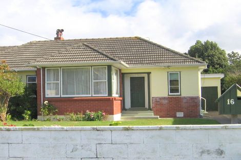 Photo of property in 16 Glamis Avenue, Strathmore Park, Wellington, 6022