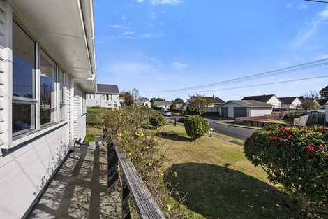 Photo of property in 4 Clerke Place, Marfell, New Plymouth, 4310