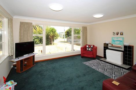 Photo of property in 87 Brandon Street, Featherston, 5710