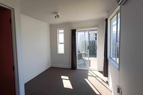 Photo of property in 58 Inwoods Road, Parklands, Christchurch, 8083
