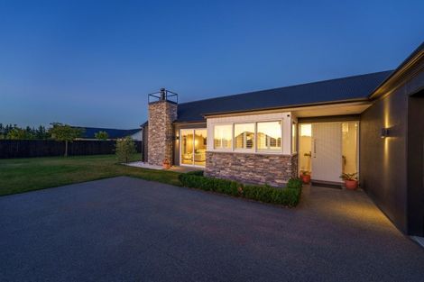 Photo of property in 10 Silver Peaks Drive, West Melton, 7618