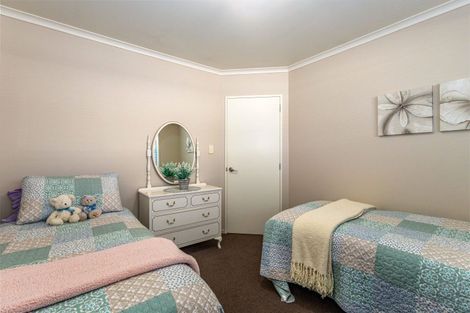 Photo of property in 240 Talbot Street, Geraldine, 7930