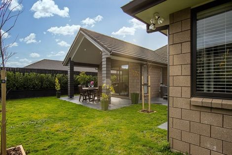 Photo of property in 31 Lilac Close, Cambridge, 3434