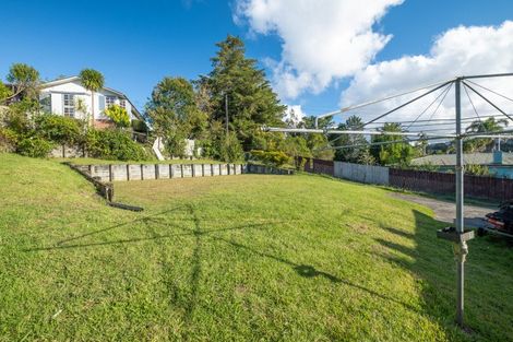 Photo of property in 208c Henderson Valley Road, Henderson, Auckland, 0612