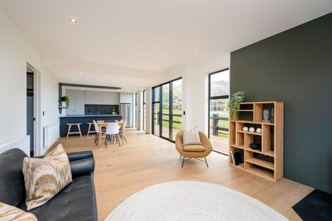 Photo of property in 21a Deans Drive, Wanaka, 9305