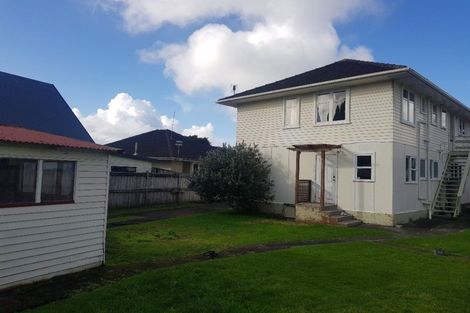 Photo of property in 42 Durham Street, Te Atatu Peninsula, Auckland, 0610