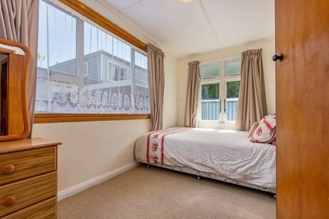 Photo of property in 28 Rainforth Street, Roslyn, Palmerston North, 4414