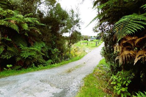 Photo of property in 49a Caledonian Road, Westport, 7892