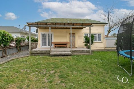 Photo of property in 230 Mayfair Avenue, Mayfair, Hastings, 4122