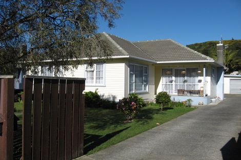Photo of property in 39 Hyde Street, Wainuiomata, Lower Hutt, 5014