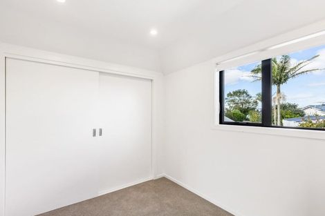 Photo of property in 16/12 Tawa Road, Te Atatu Peninsula, Auckland, 0610