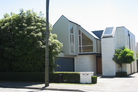 Photo of property in 2/11 Church Lane, Merivale, Christchurch, 8014