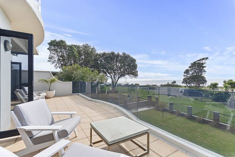 Photo of property in 1 Arden Place, Oakura, 4314