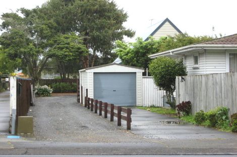 Photo of property in 1/100 Beach Road, Pahurehure, Papakura, 2113