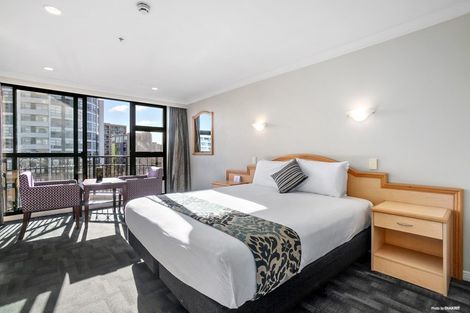 Photo of property in 26 Crompton Road, Massey, Auckland, 0614