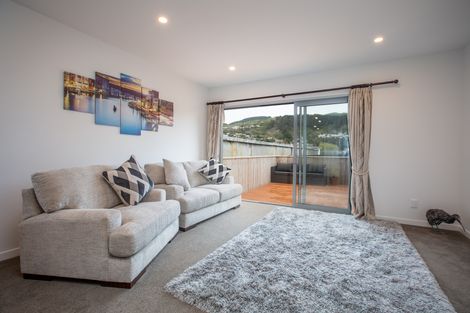 Photo of property in 7u1 Handyside Street, Tawa, Wellington, 5028